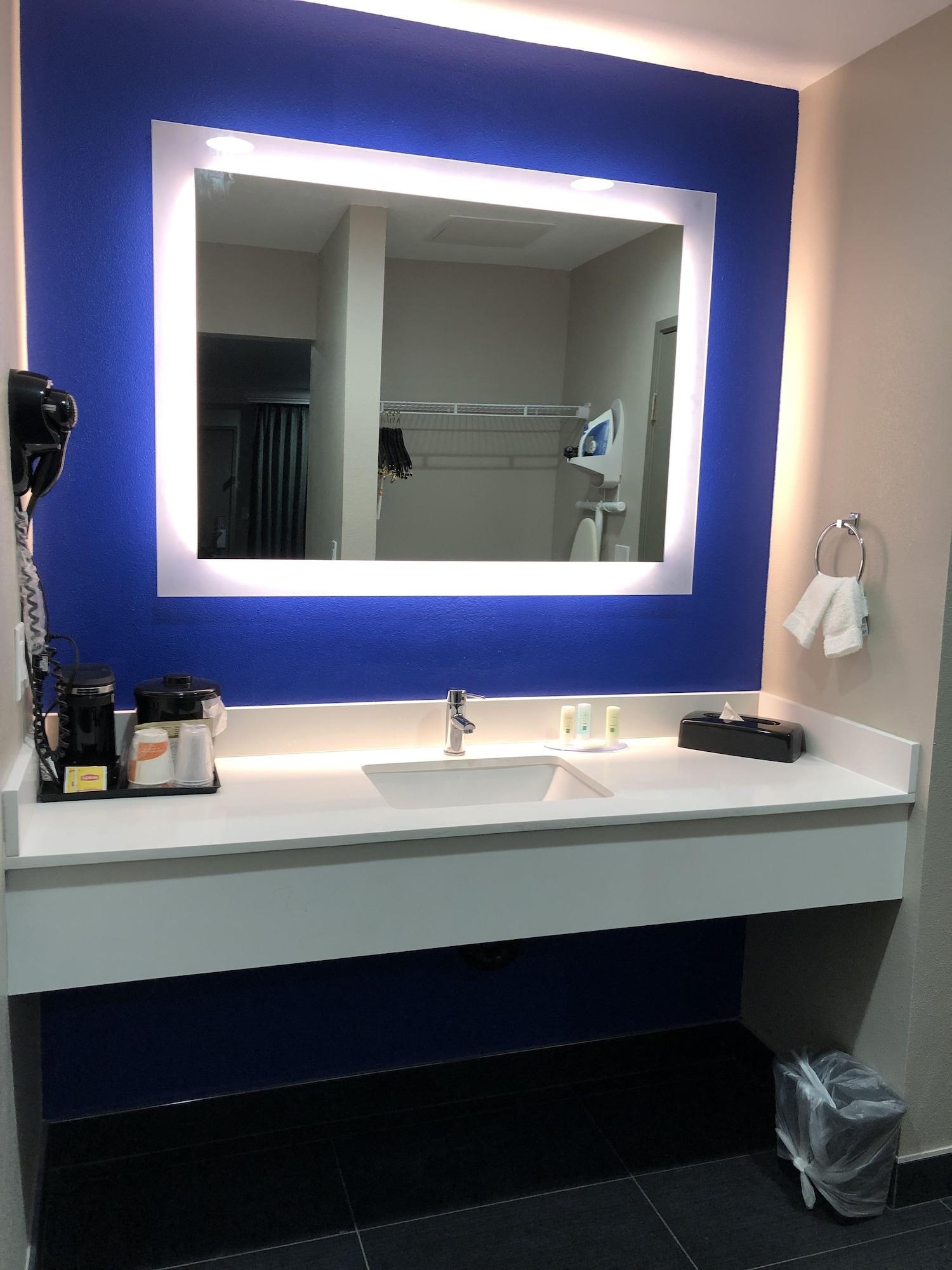 Quality Inn & Suites Вакавилл Экстерьер фото