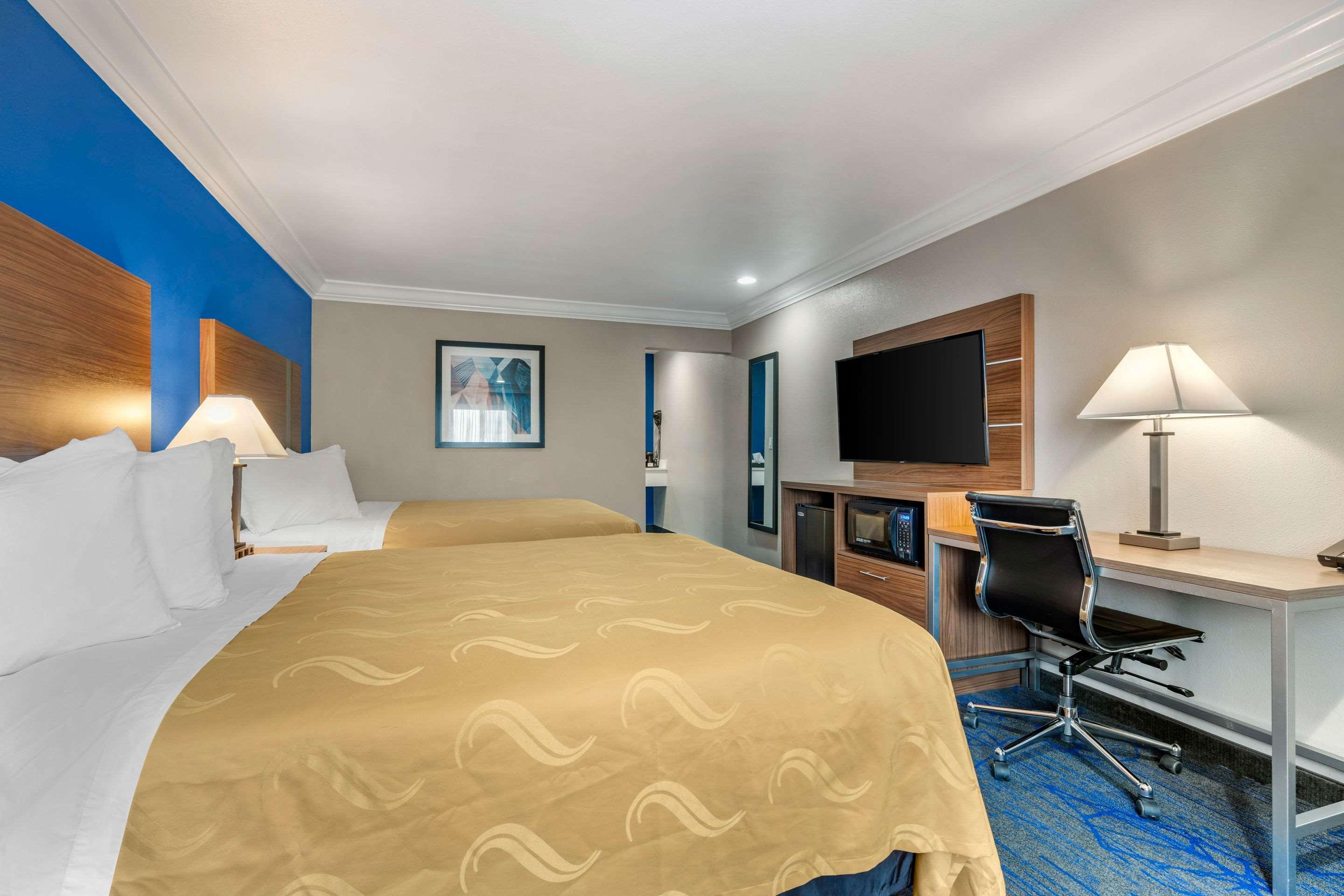Quality Inn & Suites Вакавилл Экстерьер фото