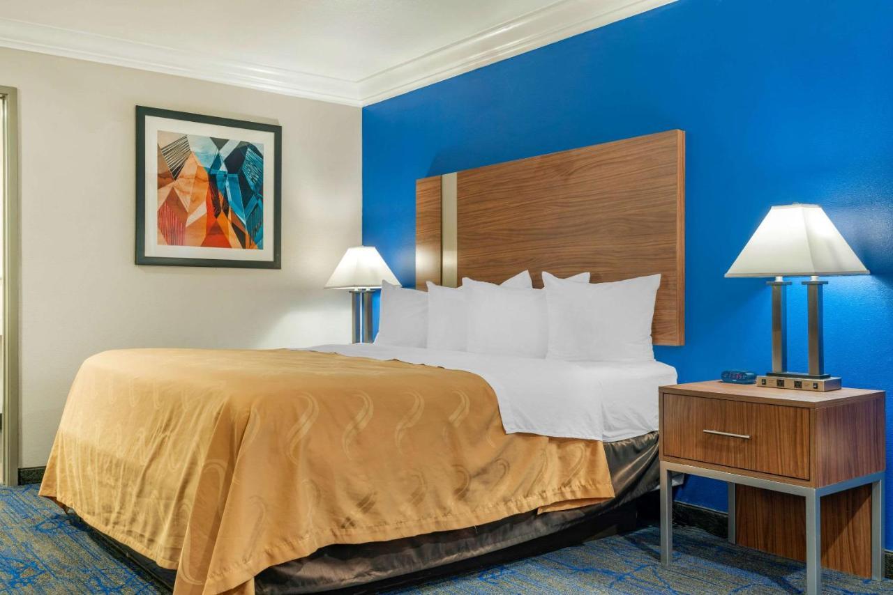 Quality Inn & Suites Вакавилл Экстерьер фото